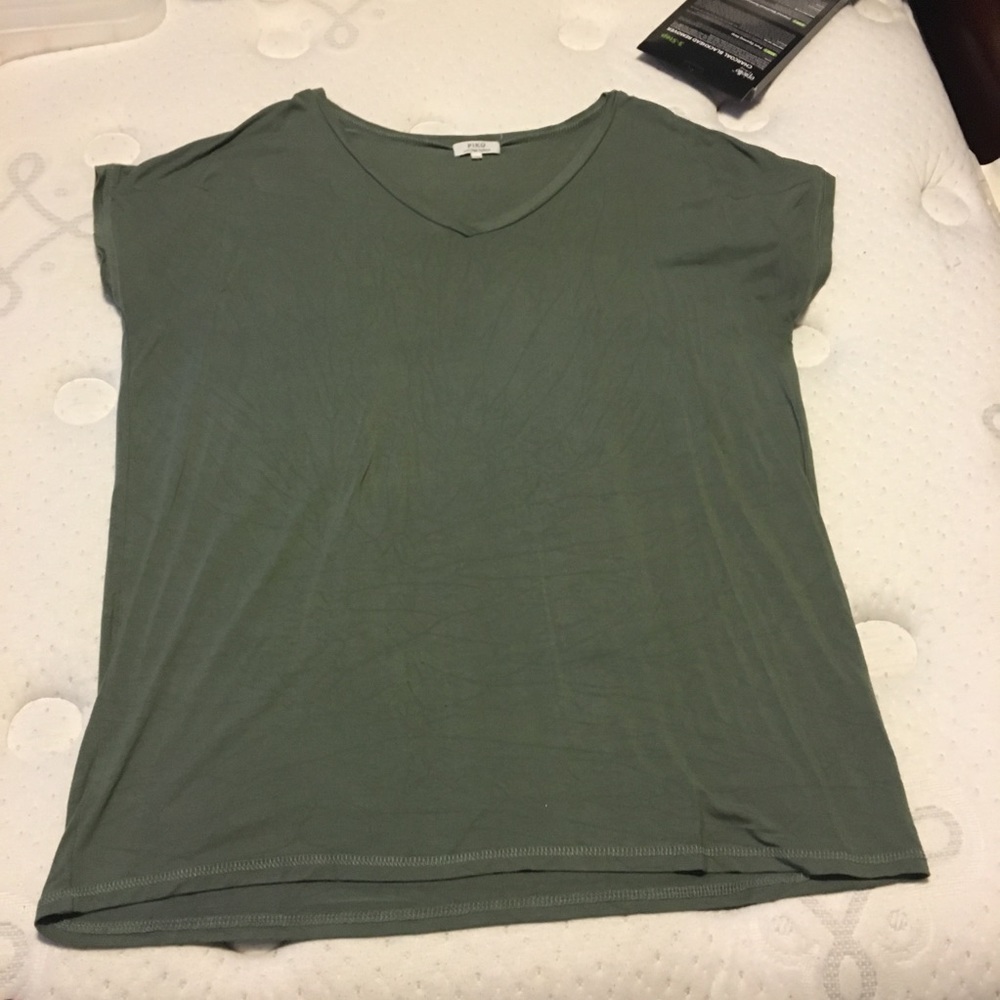 Free Frumpy square t with purchase